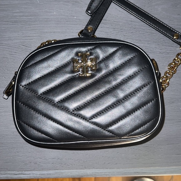 Tory Burch small camera bag 100% authentic - Picture 2 of 10